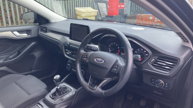 Ford Focus 1.0 EcoBoost 125 Titanium 5dr Petrol Hatchback